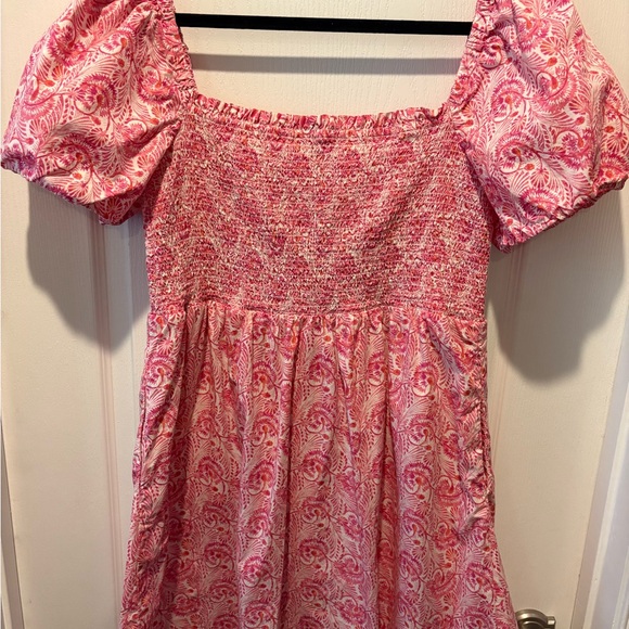 Pink Floral Puff-Sleeve Smocked Dress - Picture 2 of 3